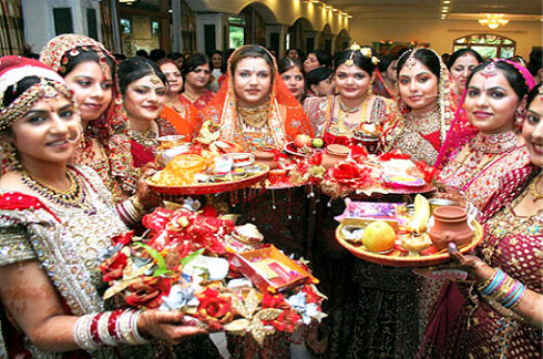 arwa Chauth in 2015 is on October 30.