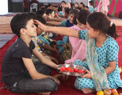 Bhai Dooj is celebrated by the sisters to pray for the happiness & well being of their brothers.